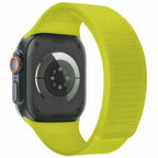 Magnetiskt silikonarmband med litchimönster Apple Watch SE 44 mm, Apple Watch Series 1 42 mm, Apple Watch Series 10 46 mm, Apple Watch Series 11 46 mm, Apple Watch Series 2 42 mm, Apple Watch Series 3 42 mm, Apple Watch Series 4 44 mm, Apple Watch Series 5 44 mm, Apple Watch Series 6 44 mm, Apple Watch Series 7 45 mm, Apple Watch Series 8 45 mm, Apple Watch Series 9 45 mm, Apple Watch Ultra 2 49 mm, Apple Watch Ultra 3 49 mm Neongrön