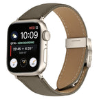 Äkta läderarmband med stjärnljusspänne Apple Watch SE 40 mm, Apple Watch Series 1 38 mm, Apple Watch Series 10 42 mm, Apple Watch Series 11 42 mm, Apple Watch Series 2 38 mm, Apple Watch Series 3 38 mm, Apple Watch Series 4 40 mm, Apple Watch Series 5 40 mm, Apple Watch Series 6 40 mm, Apple Watch Series 7 41 mm, Apple Watch Series 8 41 mm, Apple Watch Series 9 41 mm Svart