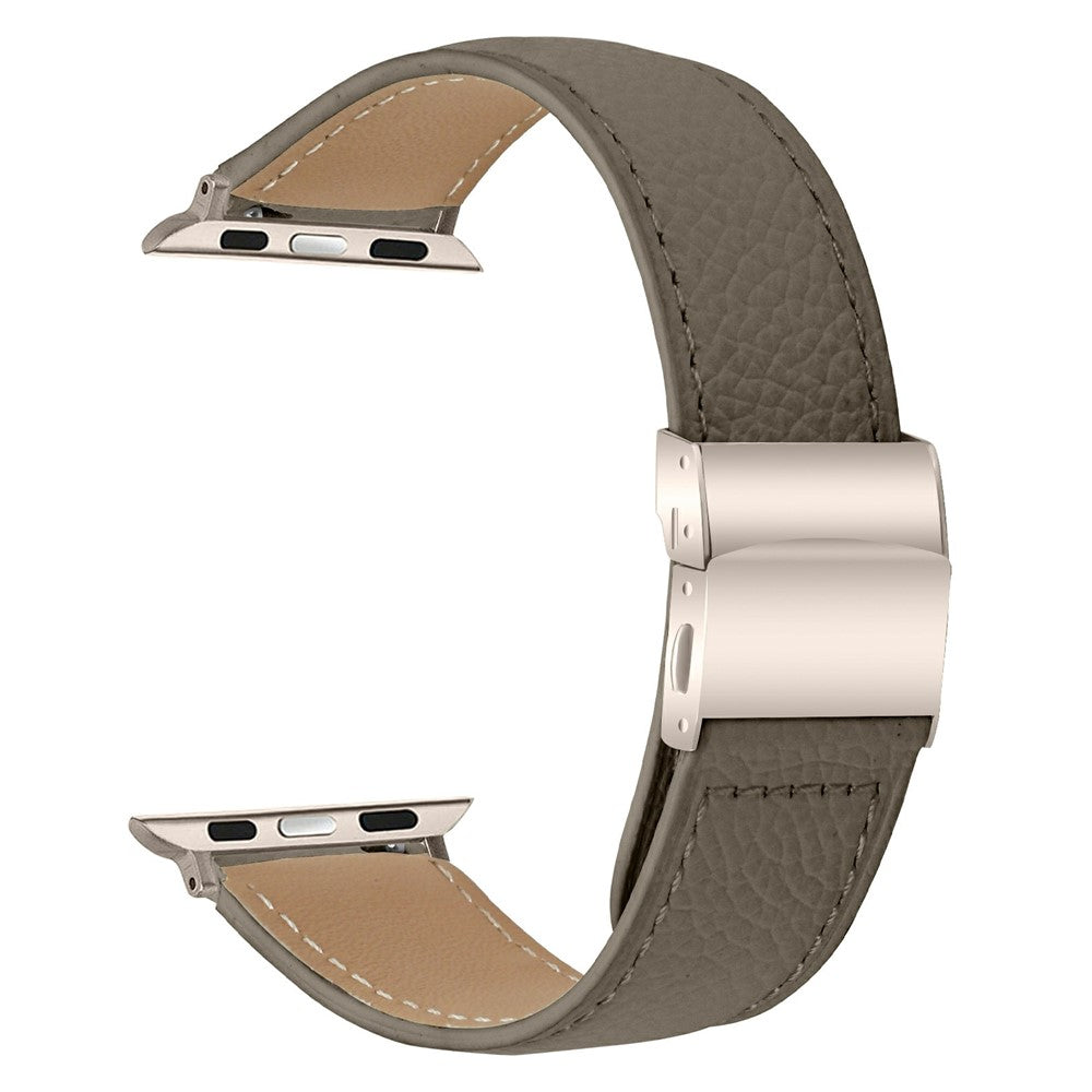 Läderarmband med stjärnljusfäste Apple Watch SE 44 mm, Apple Watch Series 1 42 mm, Apple Watch Series 10 46 mm, Apple Watch Series 11 46 mm, Apple Watch Series 2 42 mm, Apple Watch Series 3 42 mm, Apple Watch Series 4 44 mm, Apple Watch Series 5 44 mm, Apple Watch Series 6 44 mm, Apple Watch Series 7 45 mm, Apple Watch Series 8 45 mm, Apple Watch Series 9 45 mm, Apple Watch Ultra 2 49 mm, Apple Watch Ultra 3 49 mm Kaffebrun